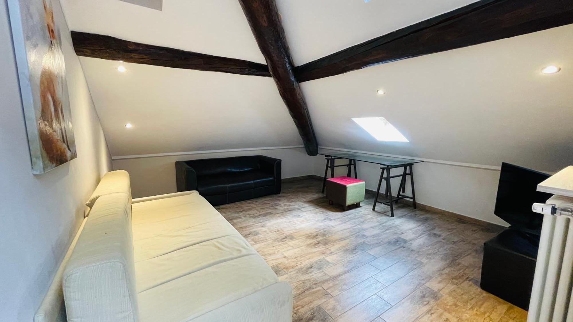 باردونيكيا Residence Tabor المظهر الخارجي الصورة